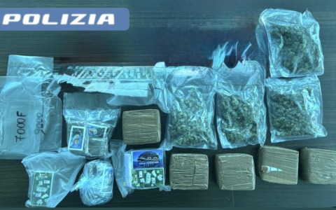 Arrestato 45enne con 5 kg di droga nell’auto