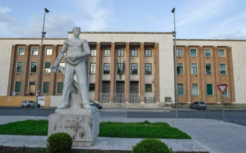 Quattro medici a processo per la morte di un’anziana a Latina