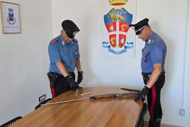 Arrestato 42enne per possesso di carabina modificata