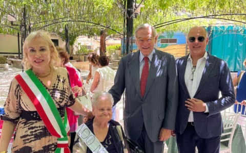 Maria Bigolin festeggia 100 anni con il sindaco