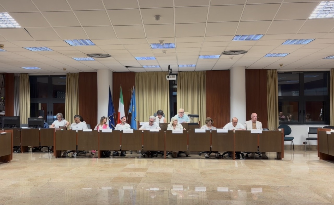 Cisterna: approvato il regolamento per l’armamento della Polizia Locale