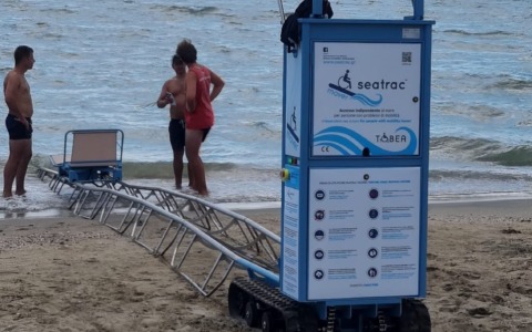La spiaggia inclusiva di Latina ora ha il sistema Seatrac