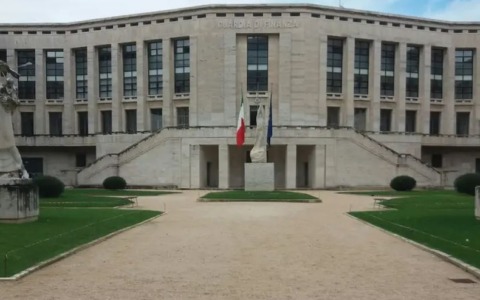 Palazzo M: divergenze politiche sul suo futuro