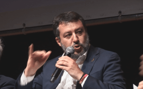 Salvini: “Troppi giovani morti, riunione sulla sicurezza stradale”