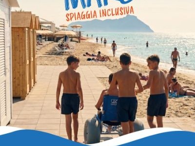 Inaugurata la prima spiaggia inclusiva e gratuita a Latina