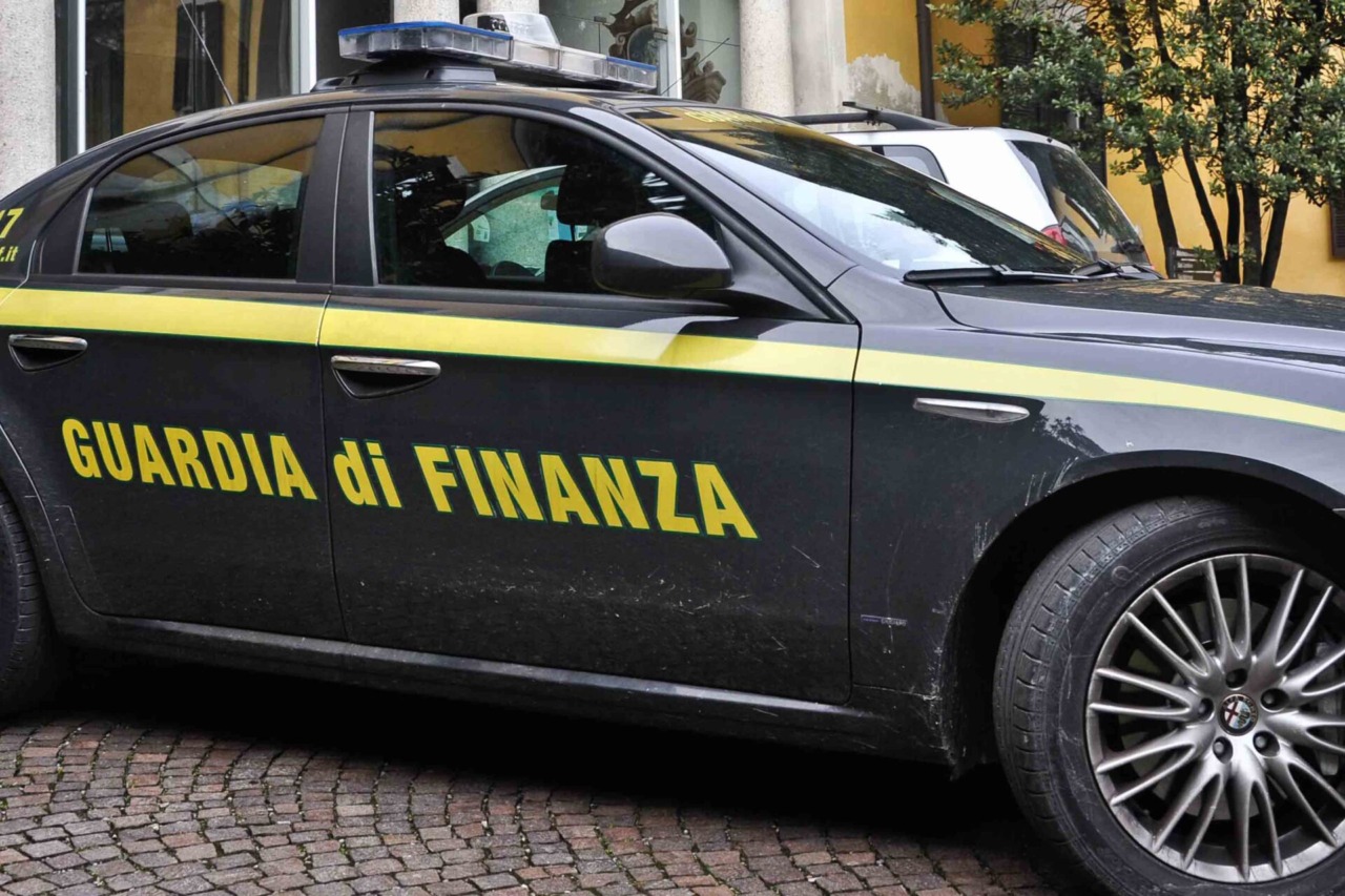 Confisca da 700 mila euro a società di Pomezia per frode IVA