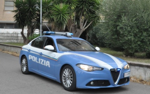 Indagini su baby gang ad Aprilia con pistola giocattolo