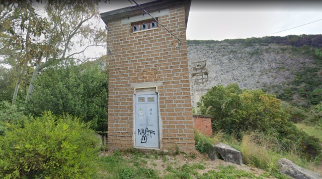 Cane trovato morto in valigia a San Felice Circeo