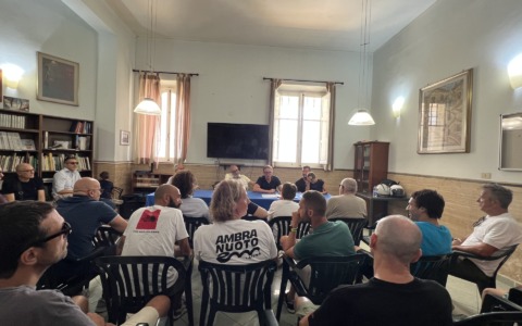 Mobilitazione per il futuro di nuoto e pallanuoto a Latina