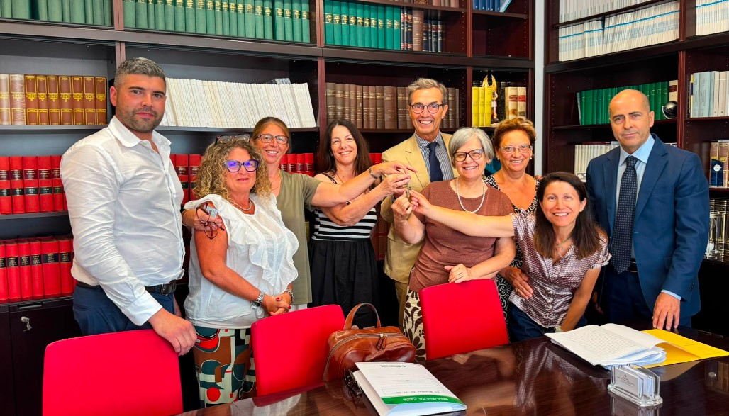 La famiglia Zamboni cede un locale all’Associazione Diaphorà