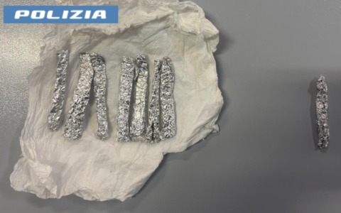 Movida sotto controllo: denunciato 26enne con hashish