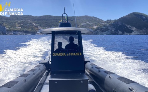 Controlli intensificati in mare: la Guardia di Finanza in azione