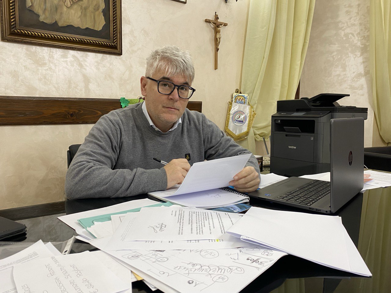 Sezze: TARI in calo del 2%, Ottaviani esalta l’efficienza