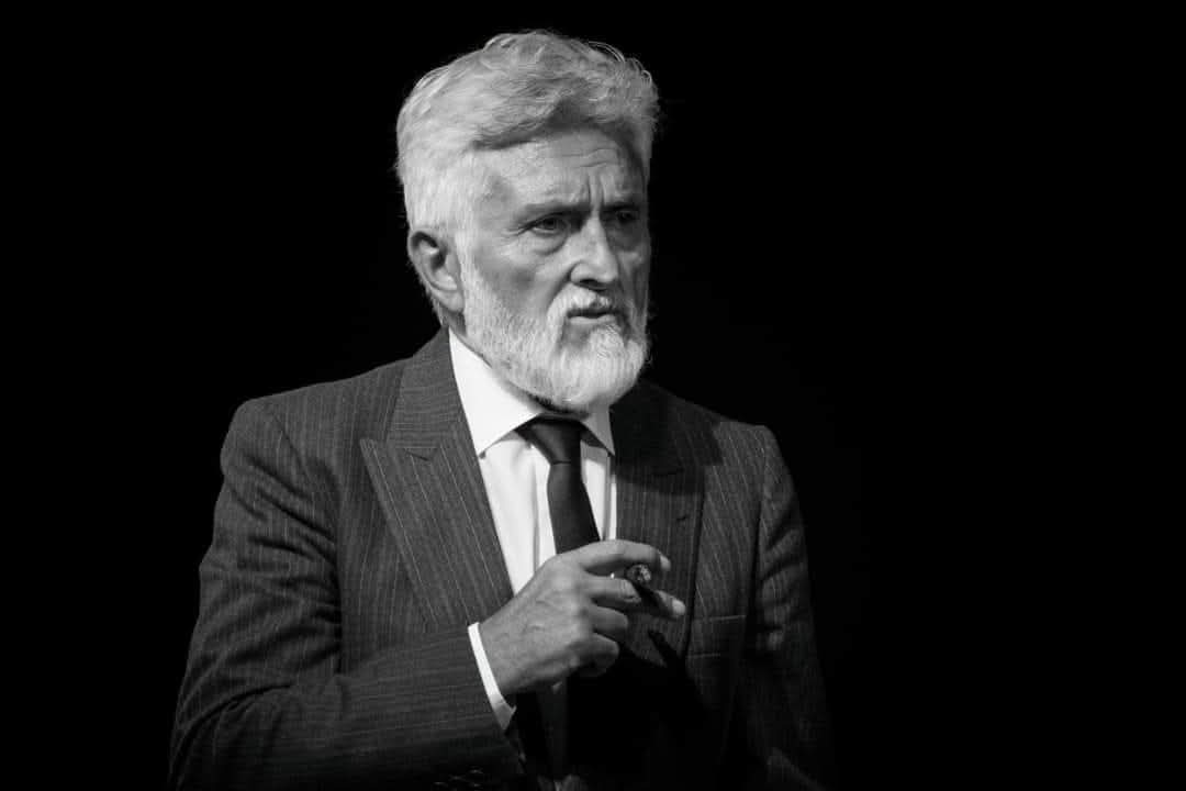 Tragedia al teatro: muore attore durante lo spettacolo