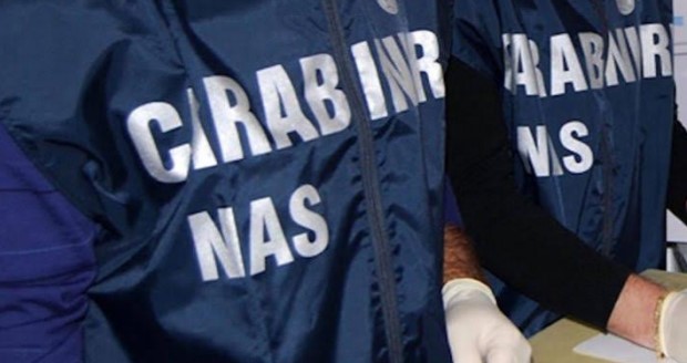 Chiusura di una casa per anziani: irregolarità e muffa