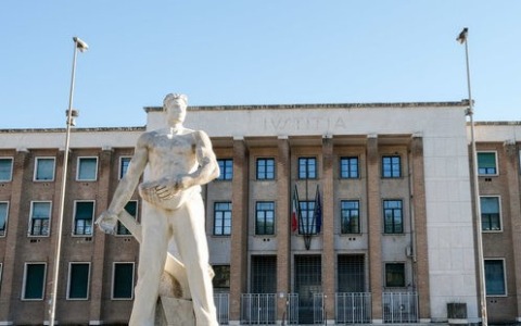 Tribunale di Latina: ripristinata l’acqua a famiglia in difficoltà