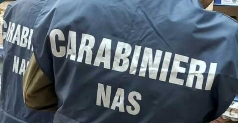 Chiusura di un centro benessere e due piscine per irregolarità