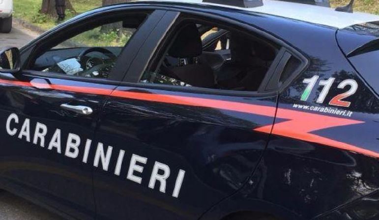 Aggredito in piazza, arrestato all’aeroporto prima della fuga