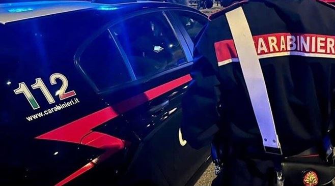 Accoltella la sorella durante una lite: arrestato 33enne