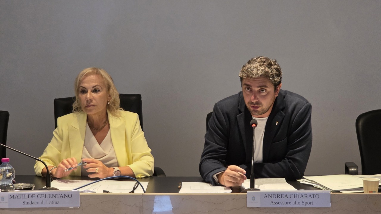 Stadio, Comune: «Trasparenza totale. Dubbi? Si vada in Procura»