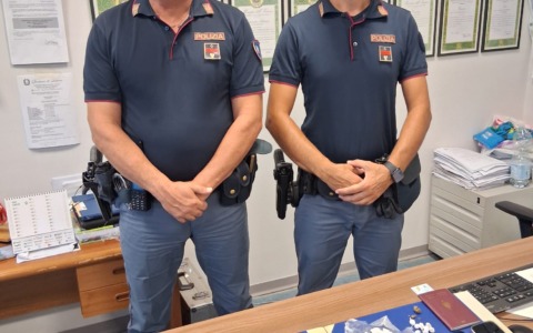 Cocaina a Gaeta, arrestati due giovani dalla Polizia