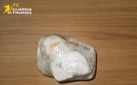Formia, sequestrati 150 grammi di eroina: un arresto
