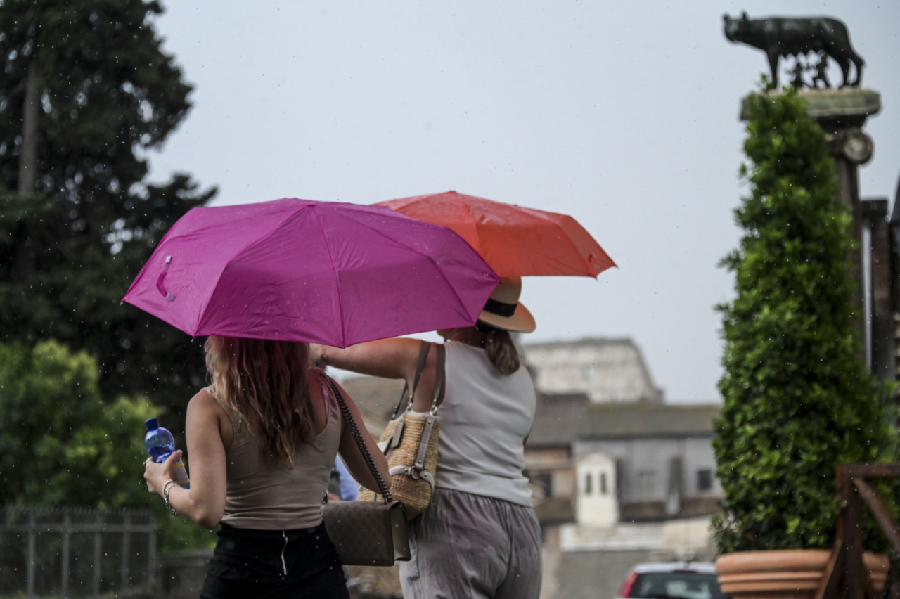 Caldo e afa verso la fine: in arrivo due perturbazioni
