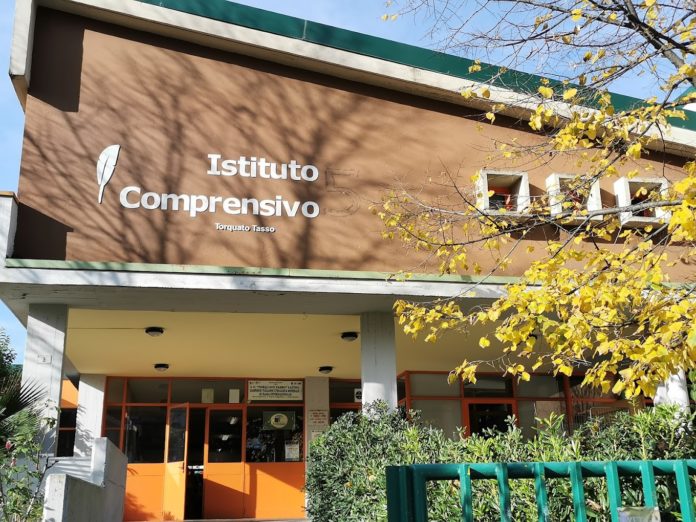 Bonifica amianto nella scuola di via Tasso: commissione martedì