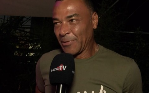 Cafu all’Arena del Mare: l’ex calciatore omaggia Sabaudia