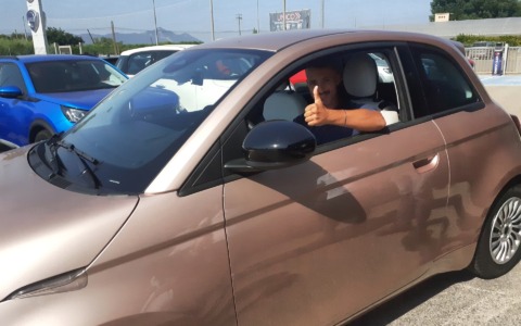 Alessandro vince una Fiat 500 alla Ruota della Fortuna