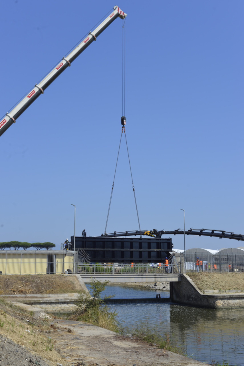 Sostituzione paratoia sul Fiume Sisto a Terracina