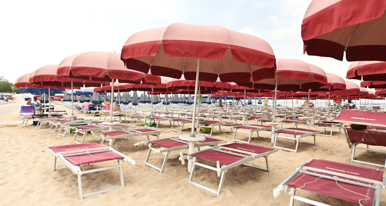 Malore in mare a Ferragosto, due poliziotti soccorrono una giovane