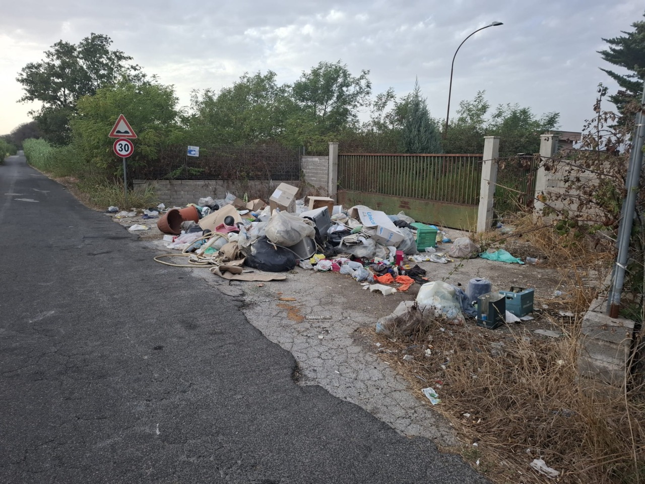 Via Pantanelle, nuova bonifica dopo l’abbandono di rifiuti