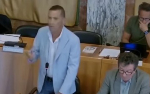 Asili nido, Anzalone attacca la maggioranza: «Arroganza»