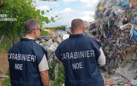 Rifiuti verso Thailandia e Turchia: sequestri anche nel Lazio