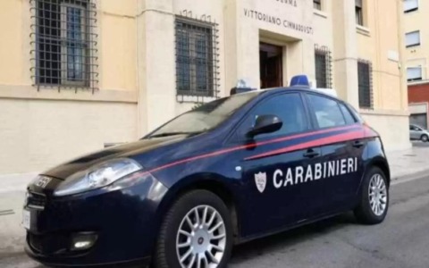 Accusato di palpeggiare una 12enne, 87enne ai domiciliari