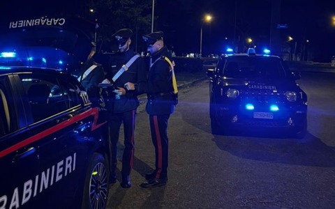 Armi, droga e tentato furto: sei persone denunciate