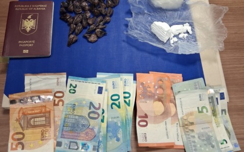 Gaeta, 50 grammi di cocaina sequestrati: arrestato un albanese