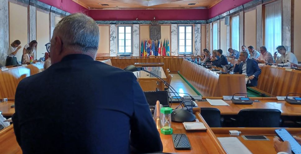 Vertice di maggioranza, frattura tra assessori e consiglieri