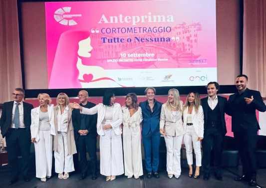 Tumore al seno, a Venezia il corto sulla prevenzione