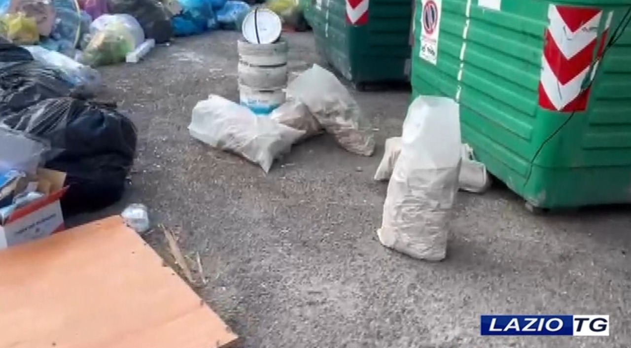 Latina, 12enne ferito sui rifiuti: chiesto il risarcimento