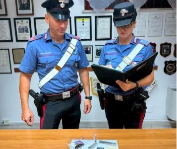 Coltello e hashish in centro: arrestato 69enne a Priverno