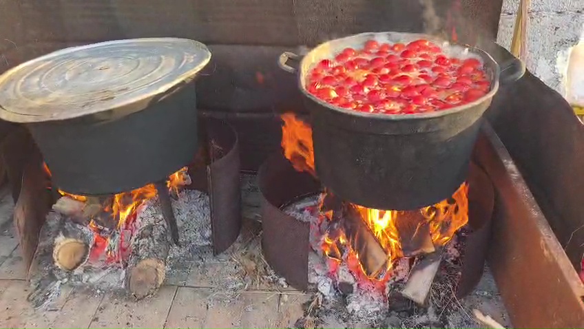 Passata di pomodoro, a Priverno la tradizione si rinnova