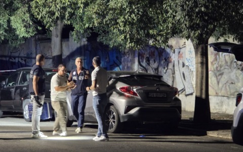 Agguato in centro a Latina: 30enne ferito a colpi di pistola