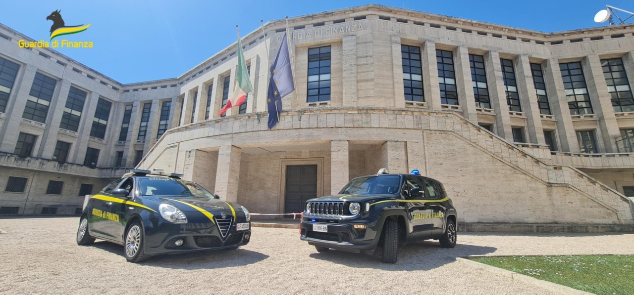 Latina, Compro Oro sospeso 30 giorni per violazioni antiriciclaggio