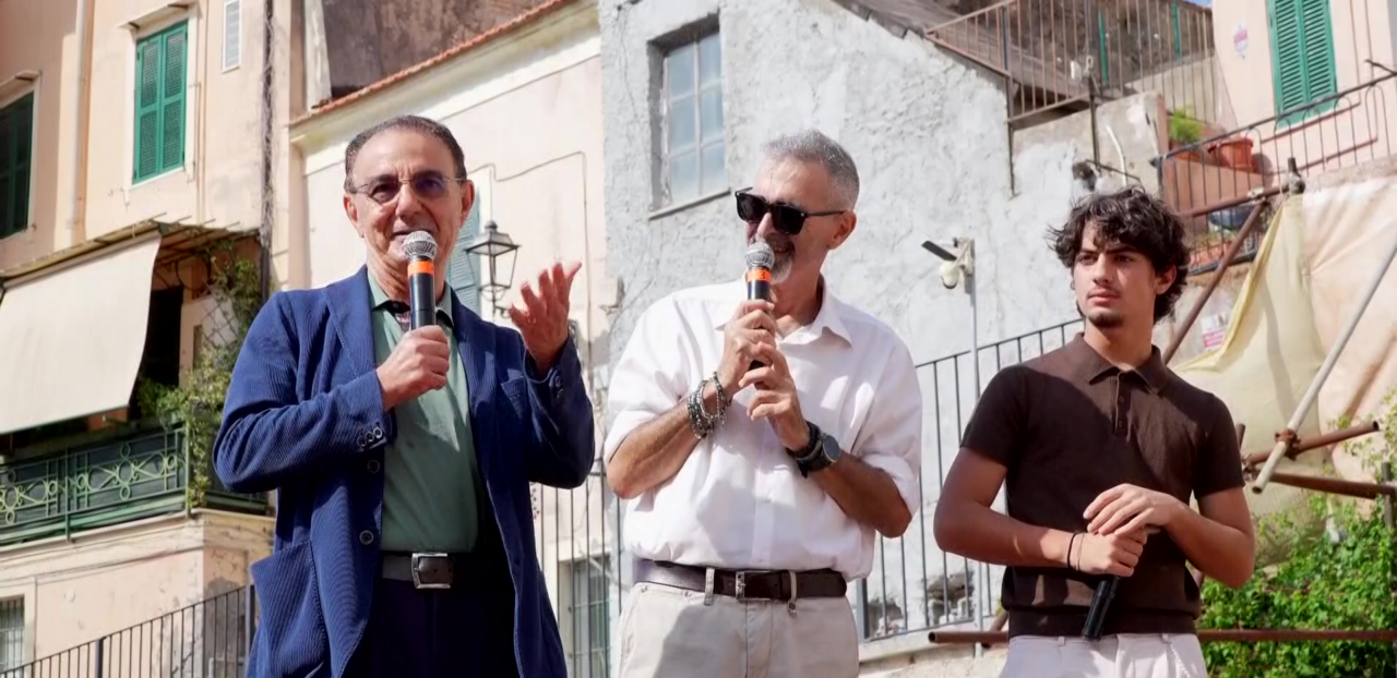 Bullismo, dialogo a scuola con l’attore Samuele Carrino